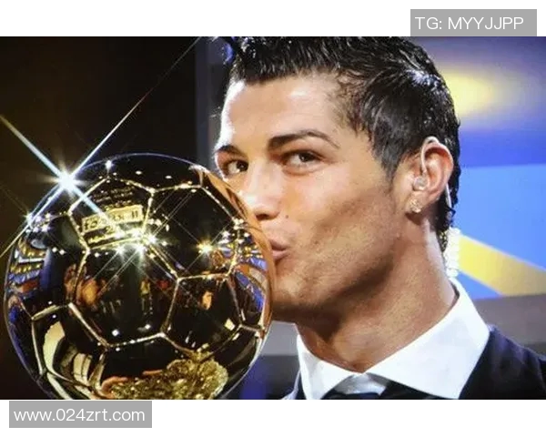 足球明星C罗限量版衣服手办热销中球迷必备收藏品 足球明星C罗限量版衣服手办热销中球迷必备收藏品