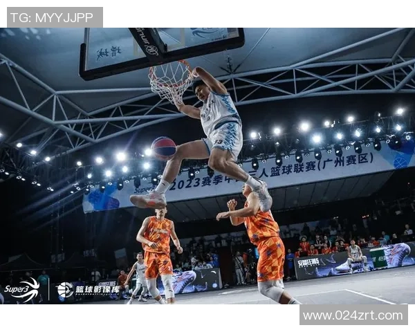 札幌冈萨迎战大宫松鼠展开激烈较量双方争夺胜利的关键时刻