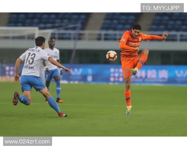 泰达对阵鲁能精彩对决直播回放与赛后分析全景呈现 泰达对阵鲁能精彩对决直播回放与赛后分析全景呈现